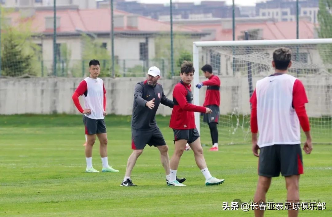 战术变化带来好处，球队整体发挥提升