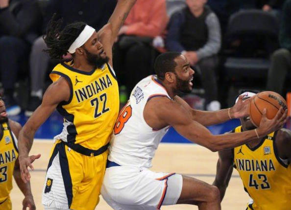 包含浓眉哥三巨头联手,76人得分突破,全明星入选冲击季后赛!的词条