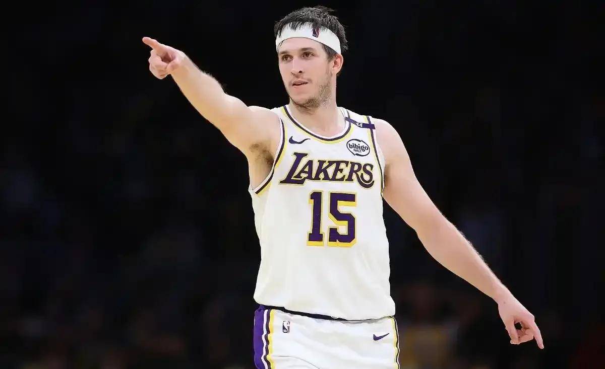 东契奇遭遇十二连败,SKT教练面临压力!