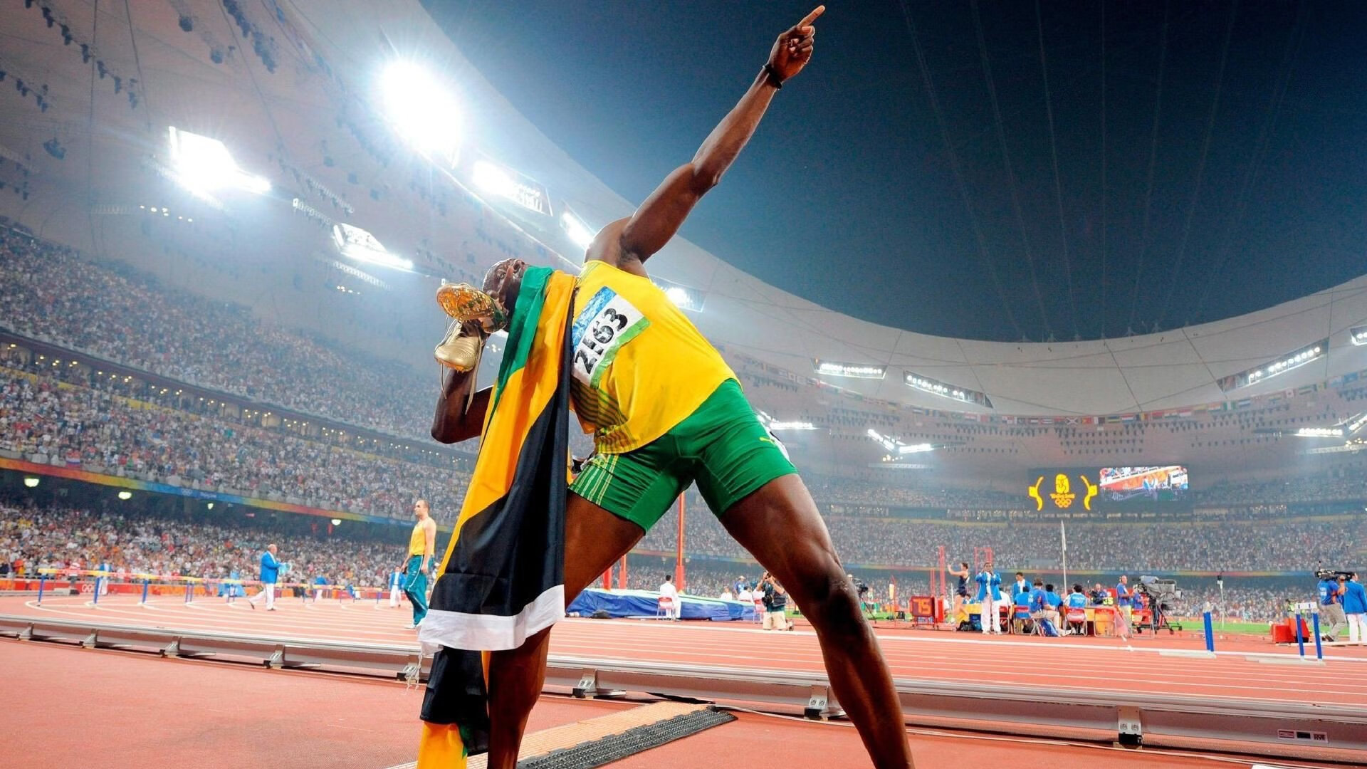 莱万多夫斯基官方宣布重要助攻新规,德国队引发争议!上演精彩一战