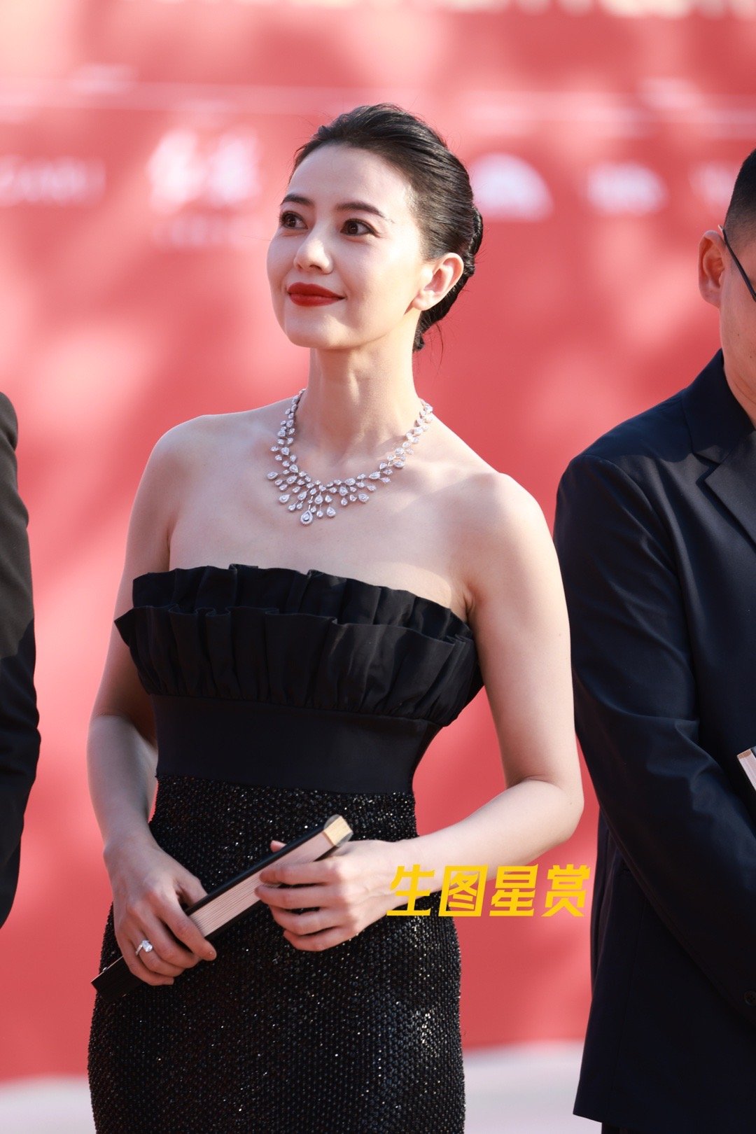  郑钦文vs阿扎伦卡 